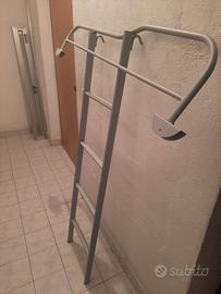 Scaletta in  e sponda di sicurezza