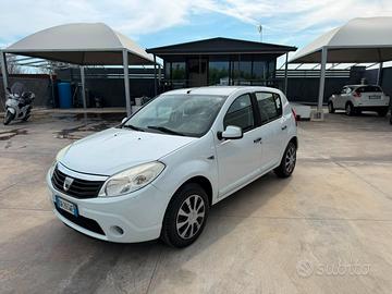 Dacia Sandero 1.4 8V GPL Lauréate