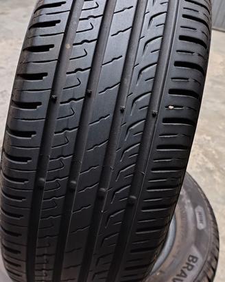 Gomme 215/60/16