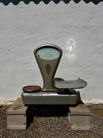 Bilancia vintage “DASCA” anni ‘50 da bottega