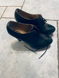Scarpe stringiate con tacco, Cinti e n 38