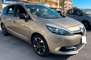 ricambi auto Grand Scenic 7 posti
