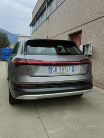 Audi E-tron Q8