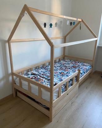 Letto montessoriano con cassetti