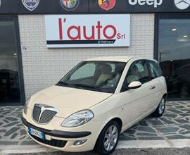 Lancia Ypsilon 1.2 16V Platino