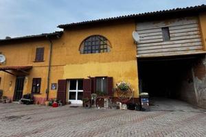 Immobile in asta di 409 m² con più di 5 locali a P