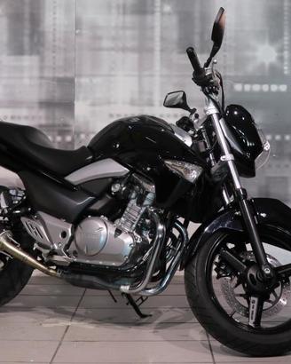 Suzuki Inazuma 250