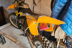 Motocross per uso pista pronto gara