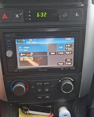 navigatore auto radio multiuso