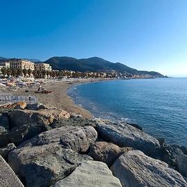 VARAZZE VICINO MARE Libero SETTEMBRE OTTOBRE NOVEM
