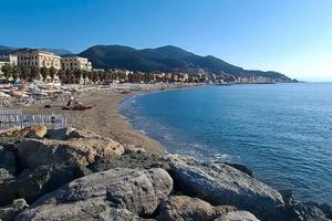 VARAZZE VICINO MARE Libero SETTEMBRE OTTOBRE NOVEM