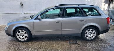 AUDI  A4  BENZINA