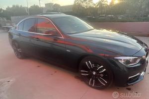 BMW 318 LUXURY