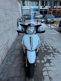 Piaggio Beverly 125