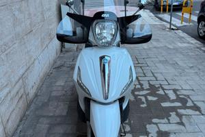 Piaggio Beverly 125