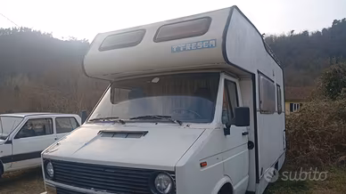 Camper mansardato 