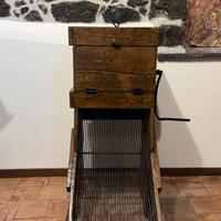 Smallatrice macchina dei pistacchi antica