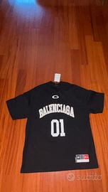 maglietta oversize balenciaga nera v
