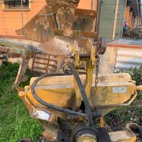 Aratro bivomere reversibile Moro