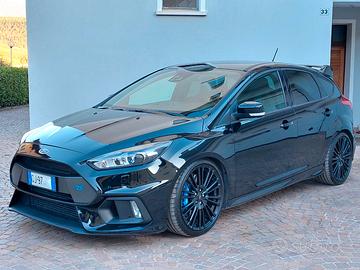 FORD FOCUS RS PERFORMANCE 4x4 350cv