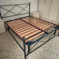Struttura letto matrimoniale in ferro e rete doghe
