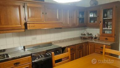 Cucina Del Tongo con piano in granito