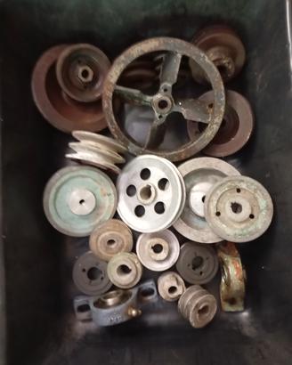 Pulegge per motori elettrici.