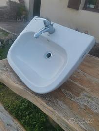 lavandino bagno Duravit 65x50 + copritubature