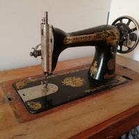 Macchina da cucire Singer vintage