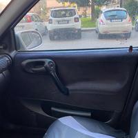 Opel corsa marciante