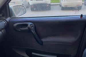 Opel corsa marciante