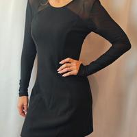 Elegante vestito Guess nero. taglia M