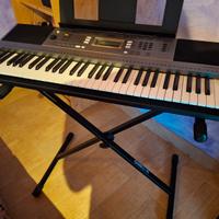 Pianola Yamaha PSR E353 I I