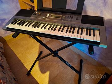 Pianola Yamaha PSR E353 I I