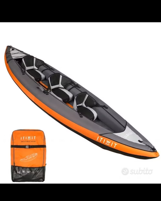 Kayak 3 posti con giubbini e carrello