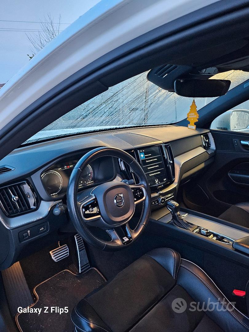 Volvo Xc60 2018 photo 4