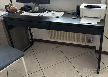 Scrivania ikea micke