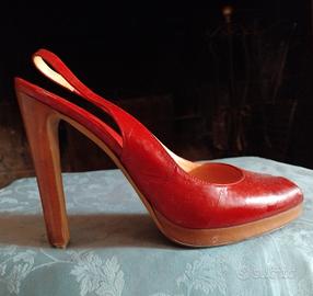 Scarpe con tacco in pelle rosse di Sergio Rossi