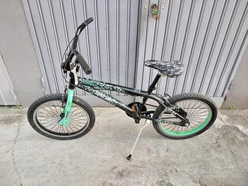 bicicletta bmx