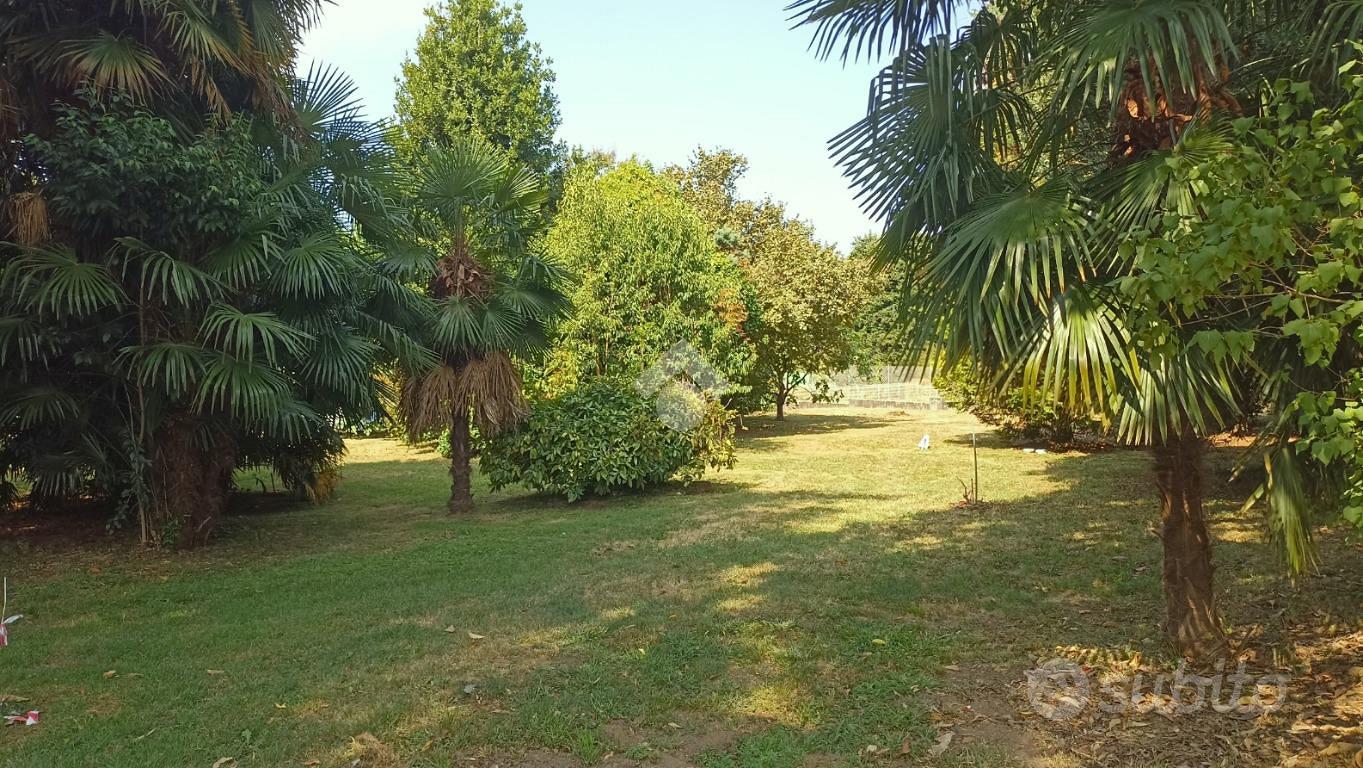 TER. RESIDENZIALE A CARONNO VARESINO - Vista 4