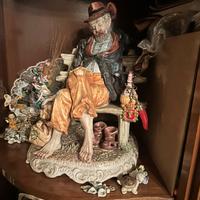 Vecchio ubriacone in ceramica