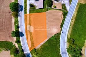 Terreno edificabile con vincolo di residenza ordin