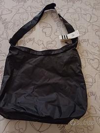 Borsa Adidas nera nuova con etichetta