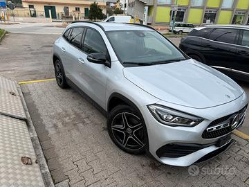 GLA 200D Premium AMG Line