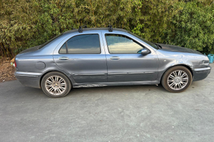 Lancia lybra 2.0 2004