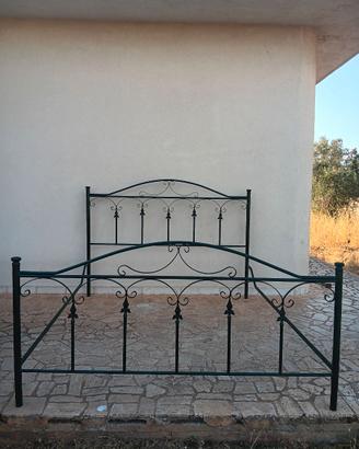 Lettino matrimoniale di ferro
