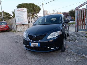 Lancia Ypsilon 1.2 69 CV 5 porte GPL Ecochic Gold