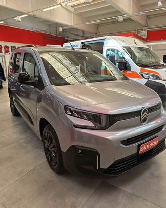 Citroen Berlingo allestito per trasporto carrozzin