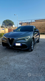 Alfa Romeo Stelvio 2.2 190 CV RWD