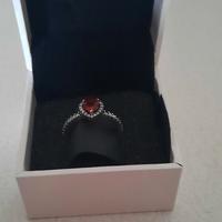 anello pandora cuore rosso